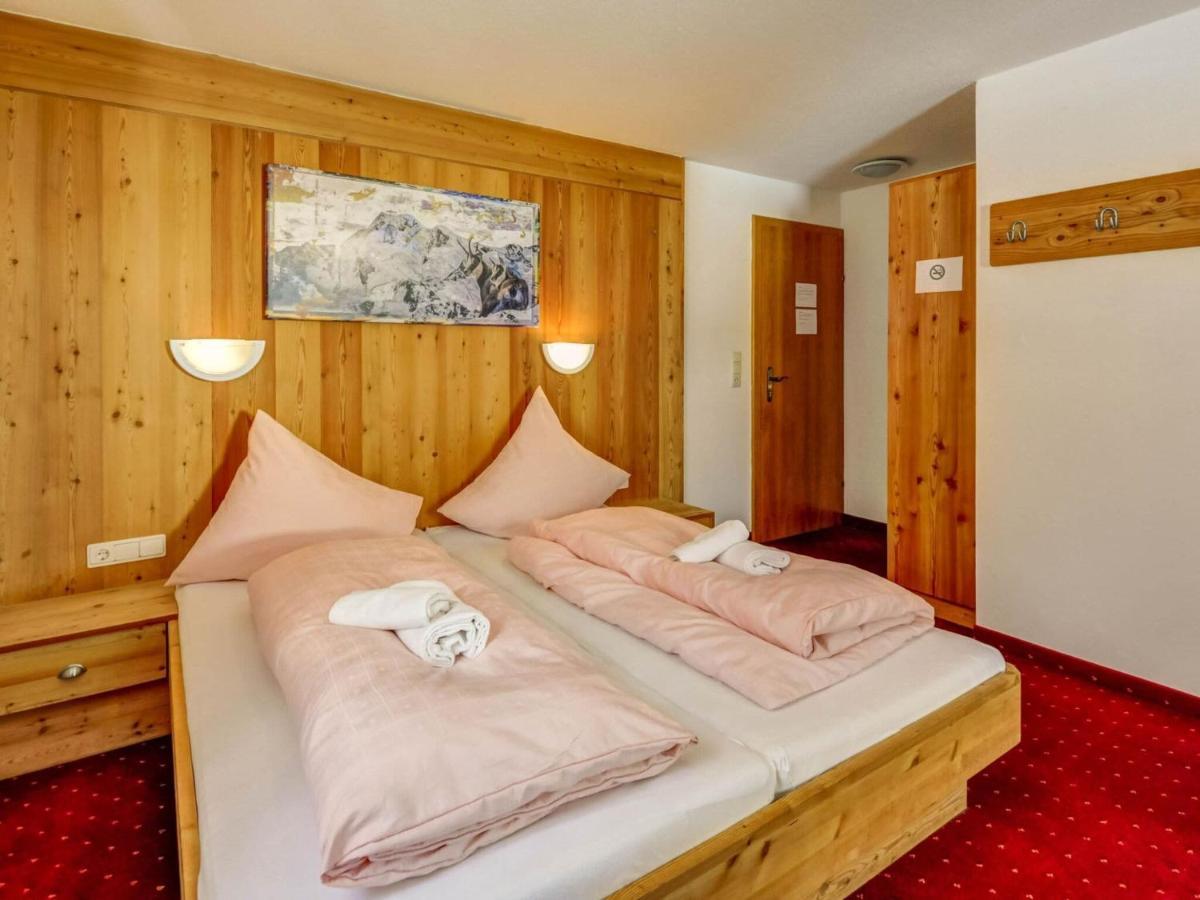 Apartment Near The Ski Area In Wagrain Langenfeld Exterior photo