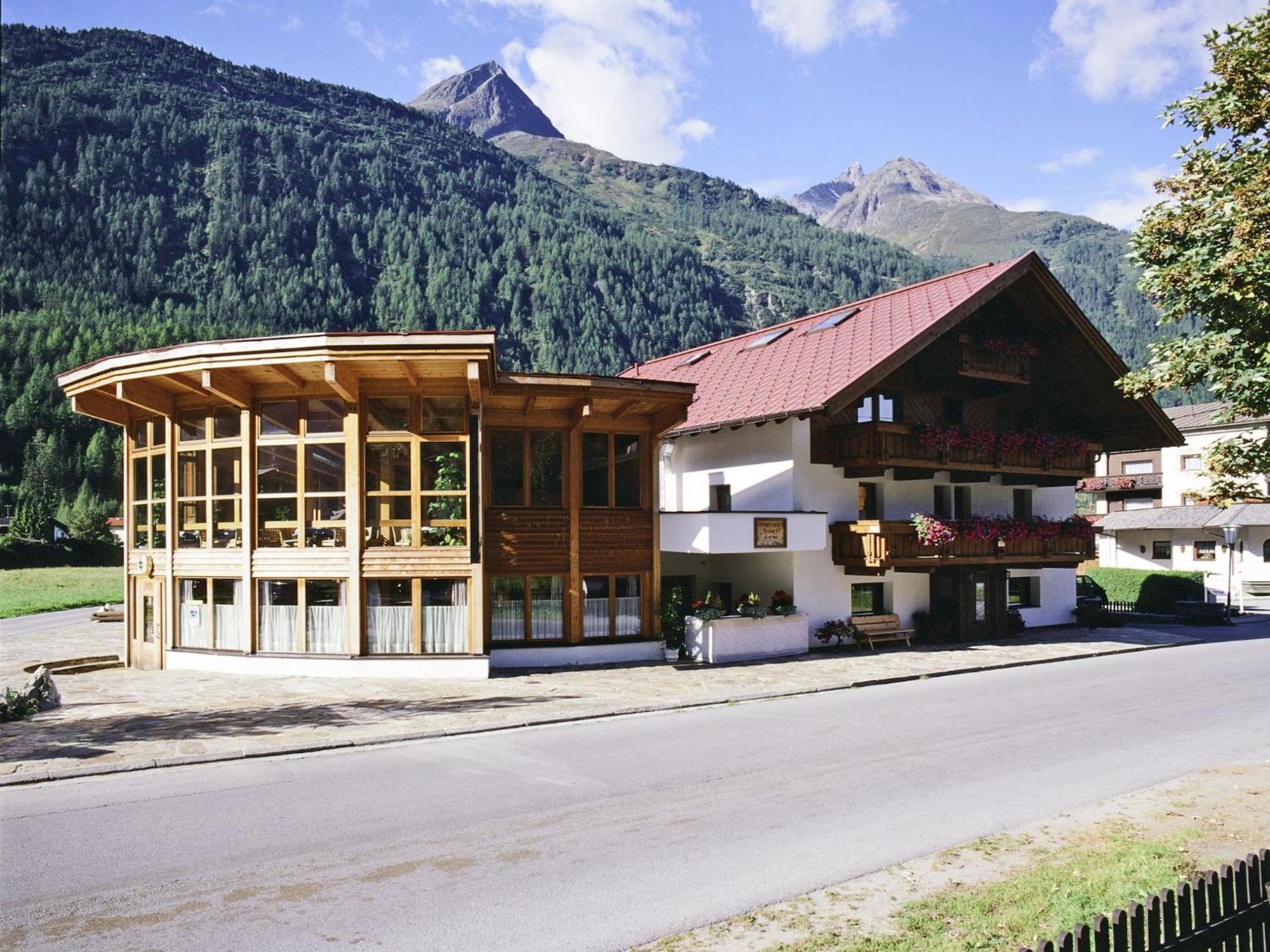 Apartment Near The Ski Area In Wagrain Langenfeld Exterior photo